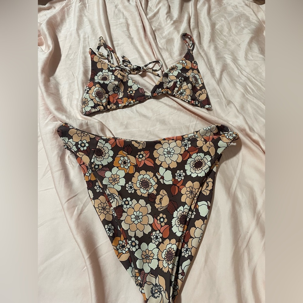 Skatie byron set small top med bottoms
